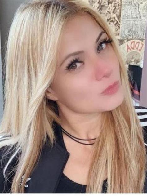 bakeca napoli donna cerca uomo|Escort Napoli, Annunci Donna Cerca Uomo